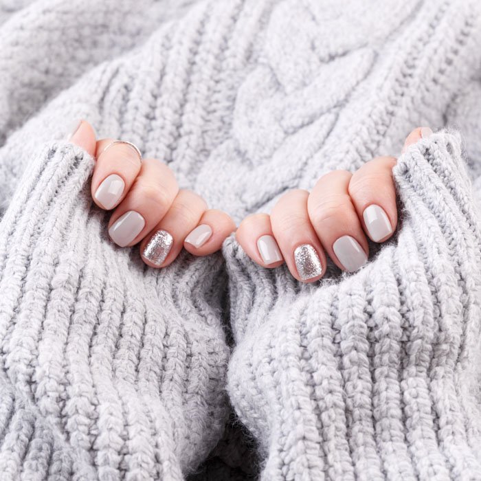 servicios de Manicura y Micropigmentación en Venta de Baños
