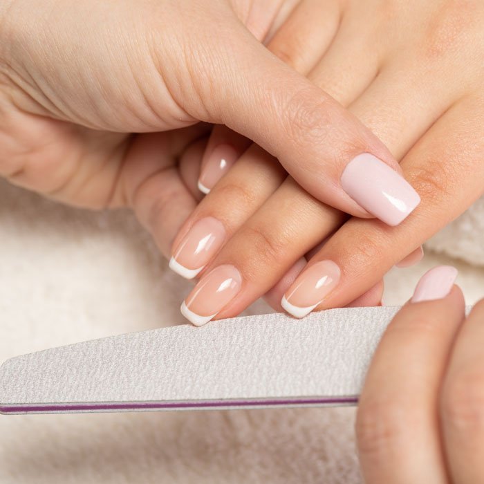 Manicura y Micropigmentación en Venta de Baños